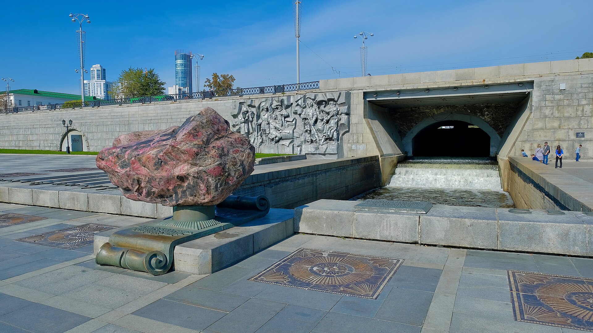 Плотинка на Исети в Екатеринбурге