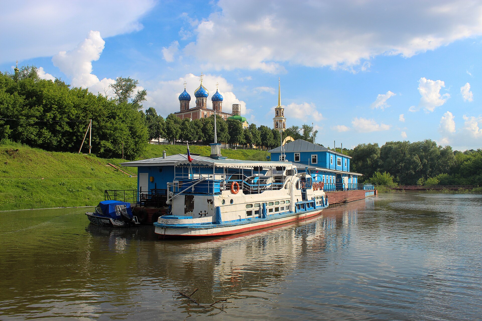 Река Трубеж у Рязанского кремля